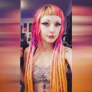 Meet your Posher, Luna